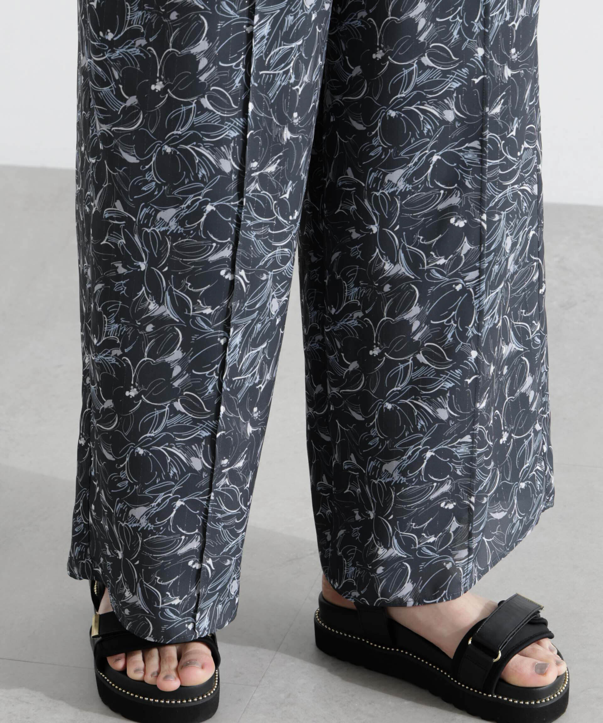  「ロンシャンオールドコレクション フラワーワイドパンツ」|その他|