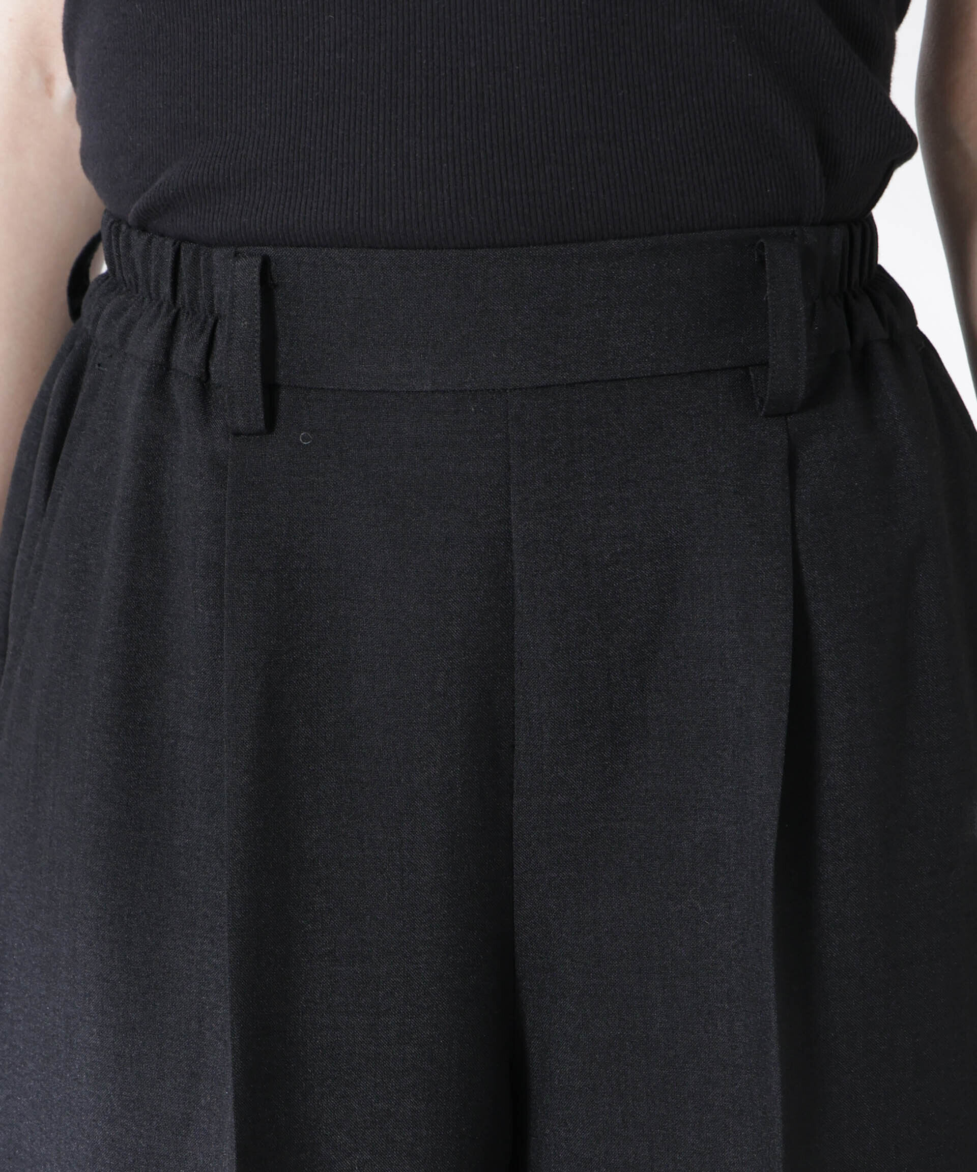 nano･universe「タックイージーセンタープレスストレートパンツ」|チノ|