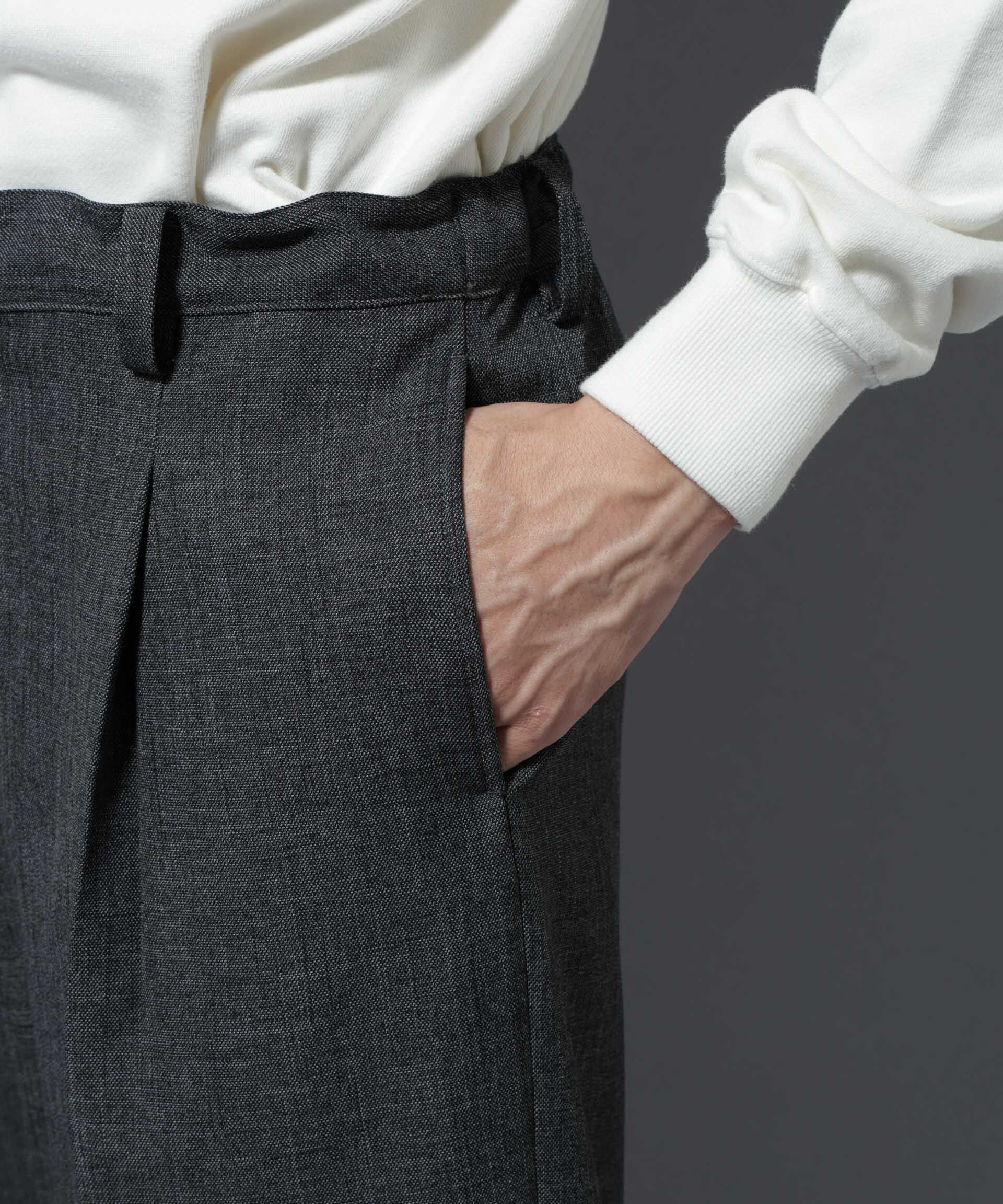 nano･universe「「大人のワイドパンツ」シャークスキンイージースラックス」|チノ|