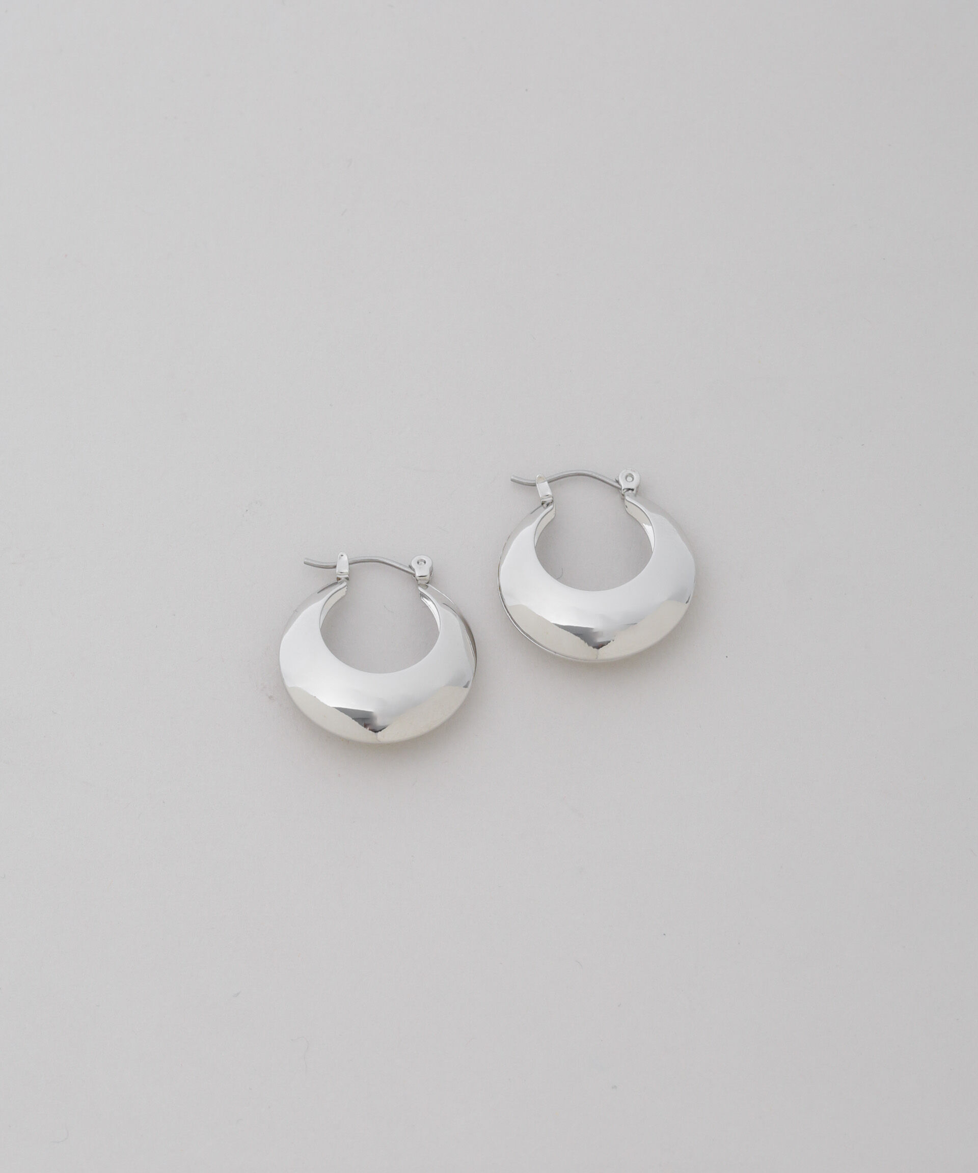 nano･universe「ボリュームフープピアス」|ピアス|