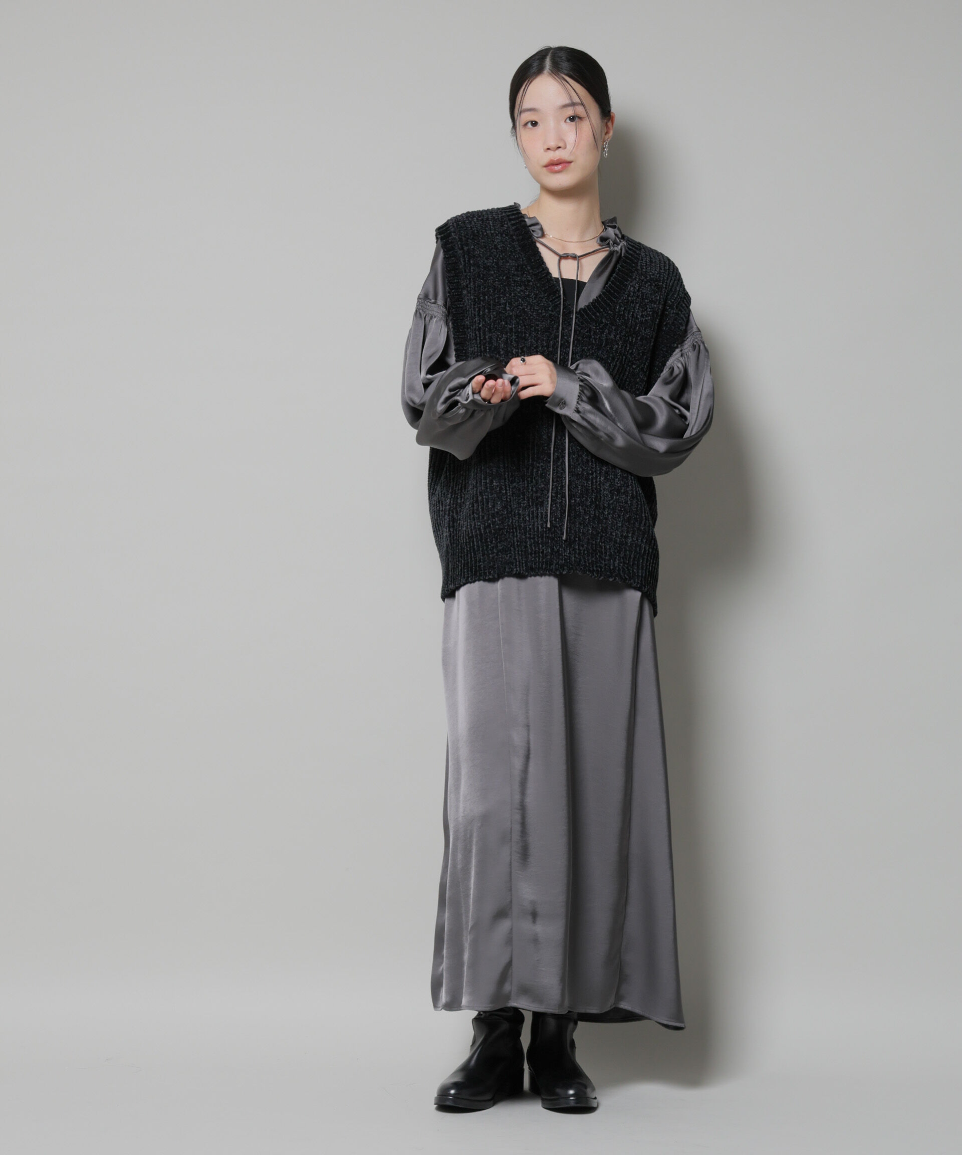 nano･universe「ベロアモールVネックニットベスト」|ニット・セーター|