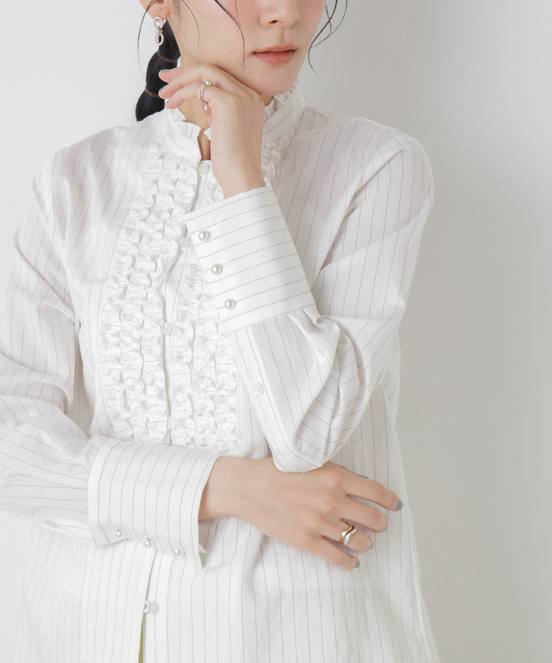 nano･universe「ストライプフリルブラウス」|シャツ・ブラウス|