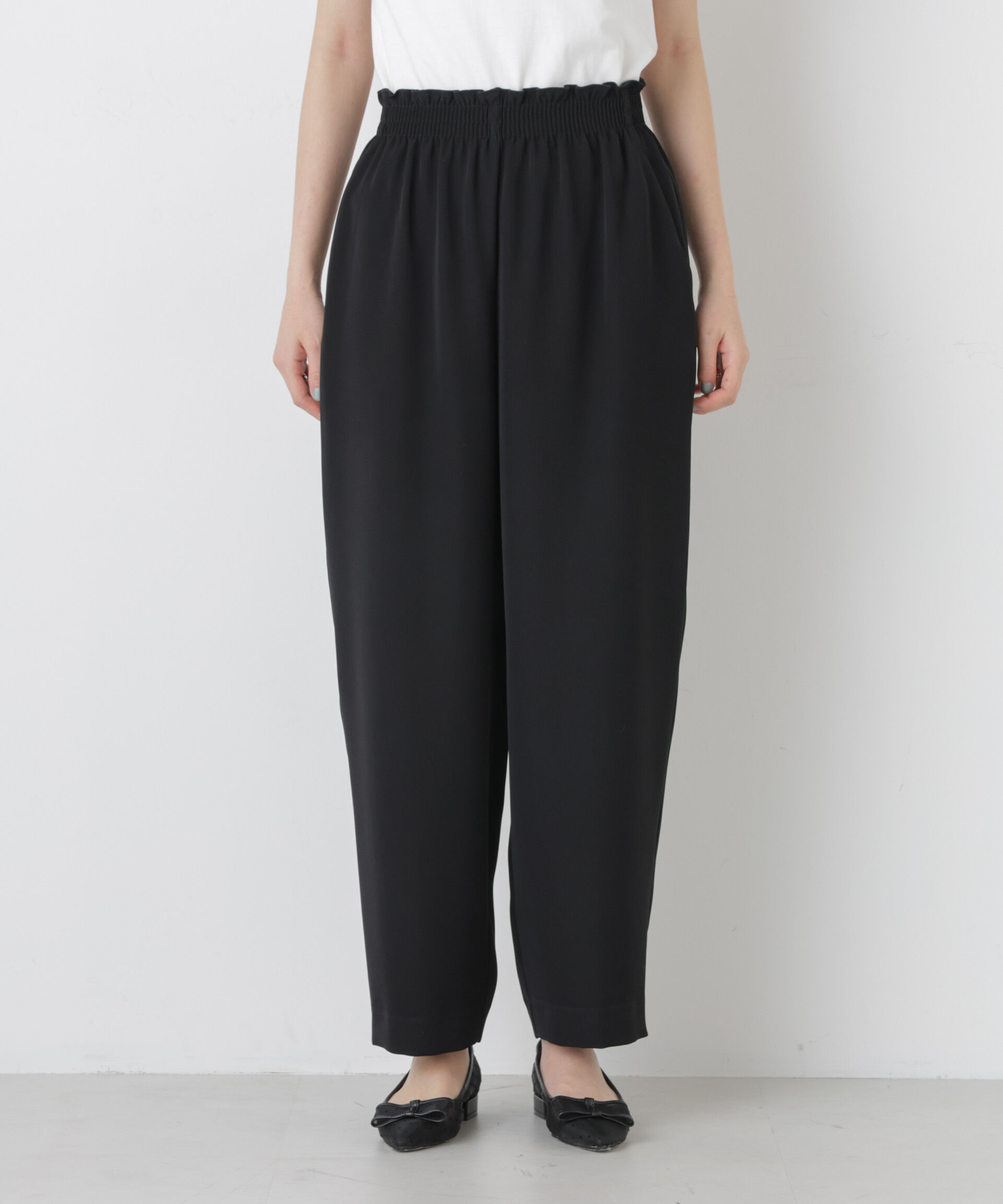 nano･universe「ダブルクロスイージーコクーンパンツ」|チノ|