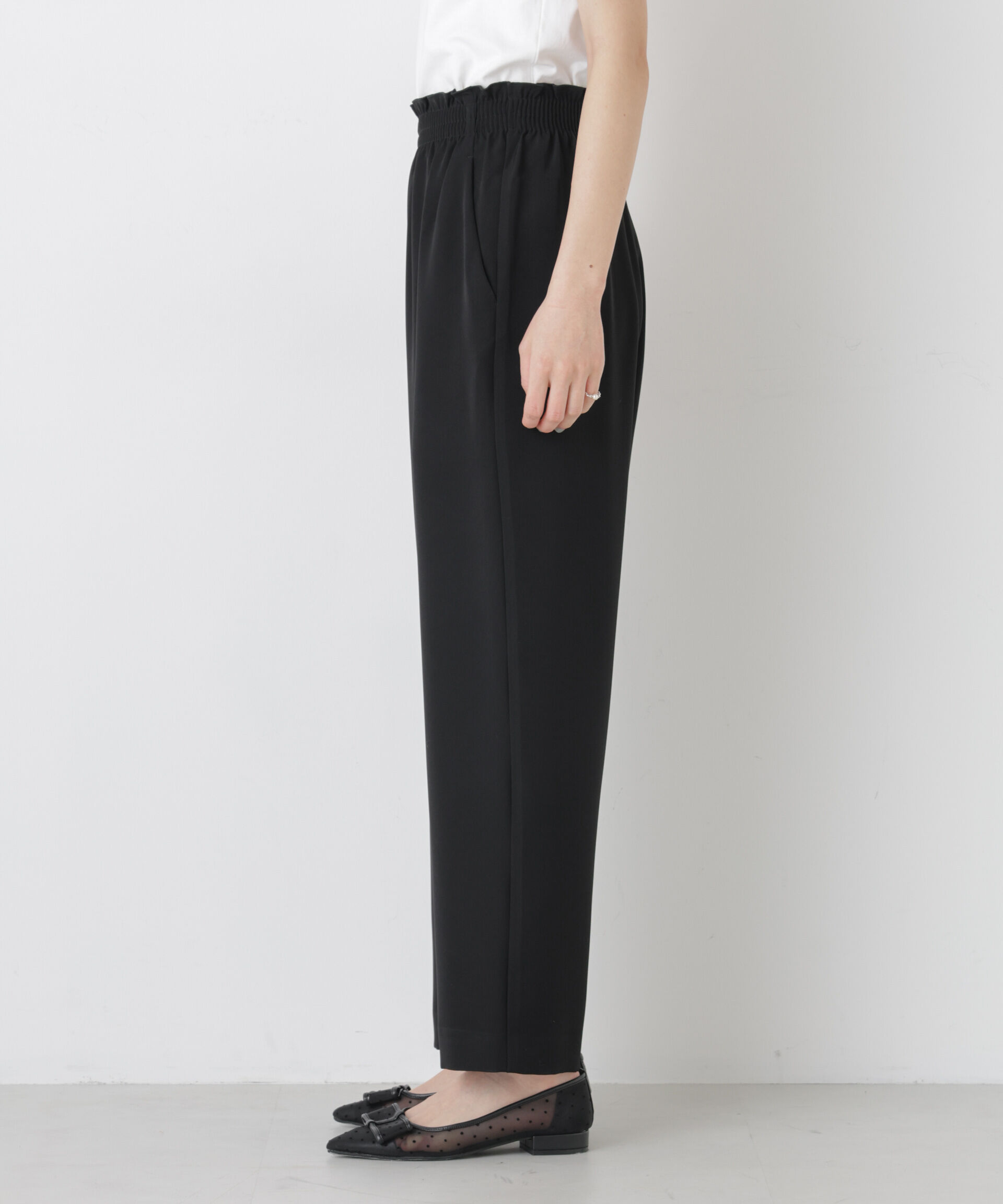 nano･universe「ダブルクロスイージーコクーンパンツ」|チノ|