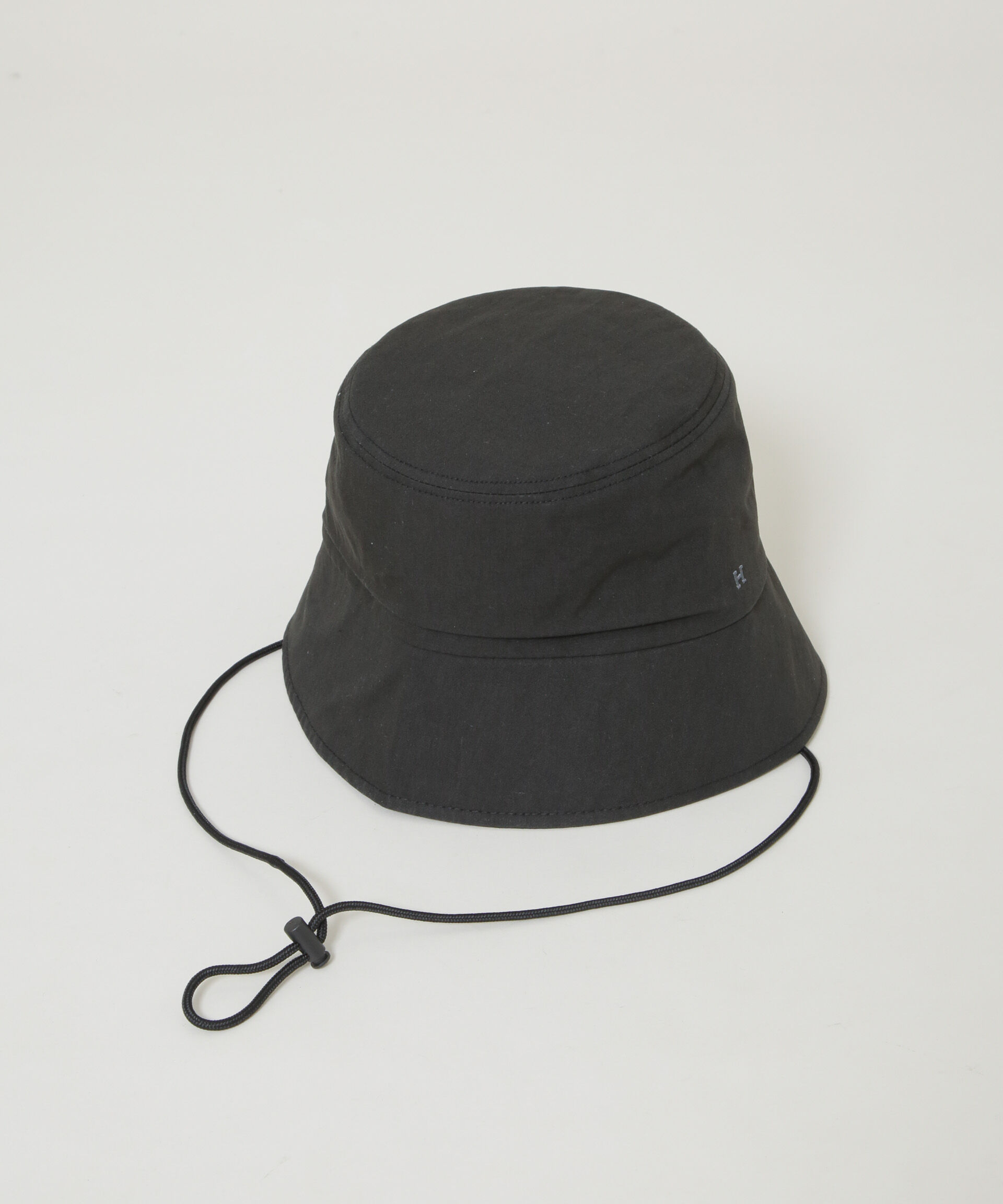 nano･universe「Healthknit/別注ドローコード付ワンポイント刺繍HAT」|キャップ・キャスケット|