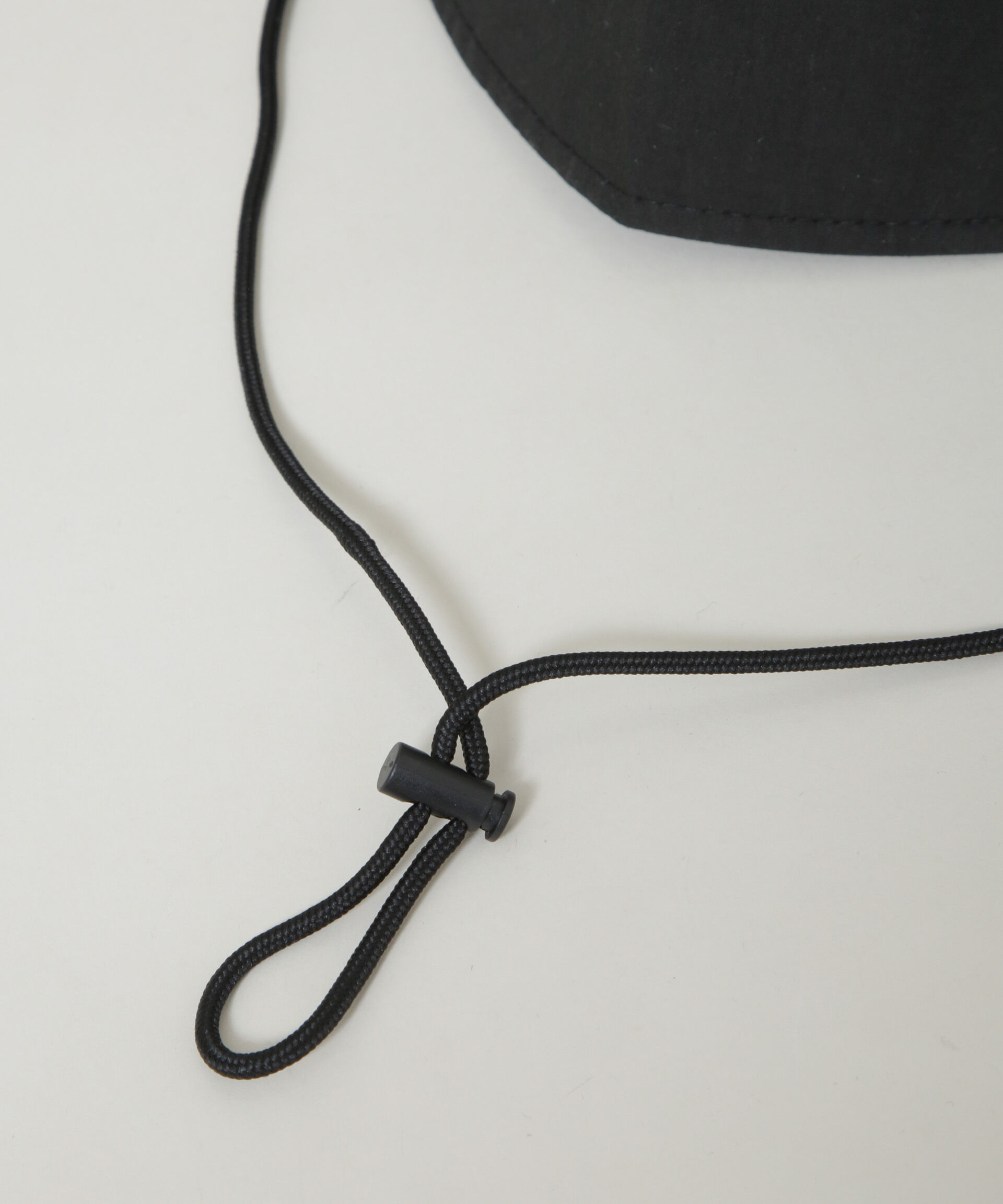 nano･universe「Healthknit/別注ドローコード付ワンポイント刺繍HAT」|キャップ・キャスケット|