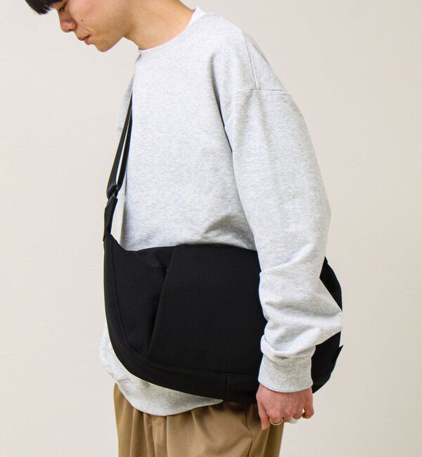 GLOSTER「【Un coeur/アンクール】CROISSANT SHOULDER」|ショルダー・メッセンジャー|ブラック