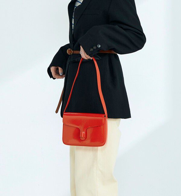 fredy emue「エナメルフラップワンハンドルバッグ」|ショルダー・メッセンジャー|