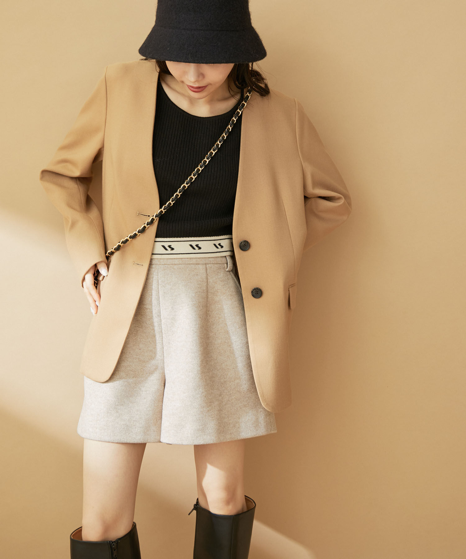 VIS「【STAYC SIEUN / SUMIN着用】【ViVi11月号掲載】ハイウエスト圧縮ショートパンツ」|スラックス|