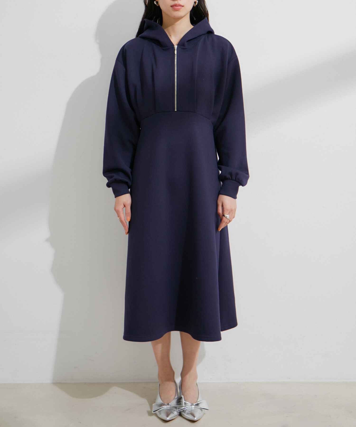 VIS「スフレタッチフーディーワンピース【洗える】」|ワンピース|