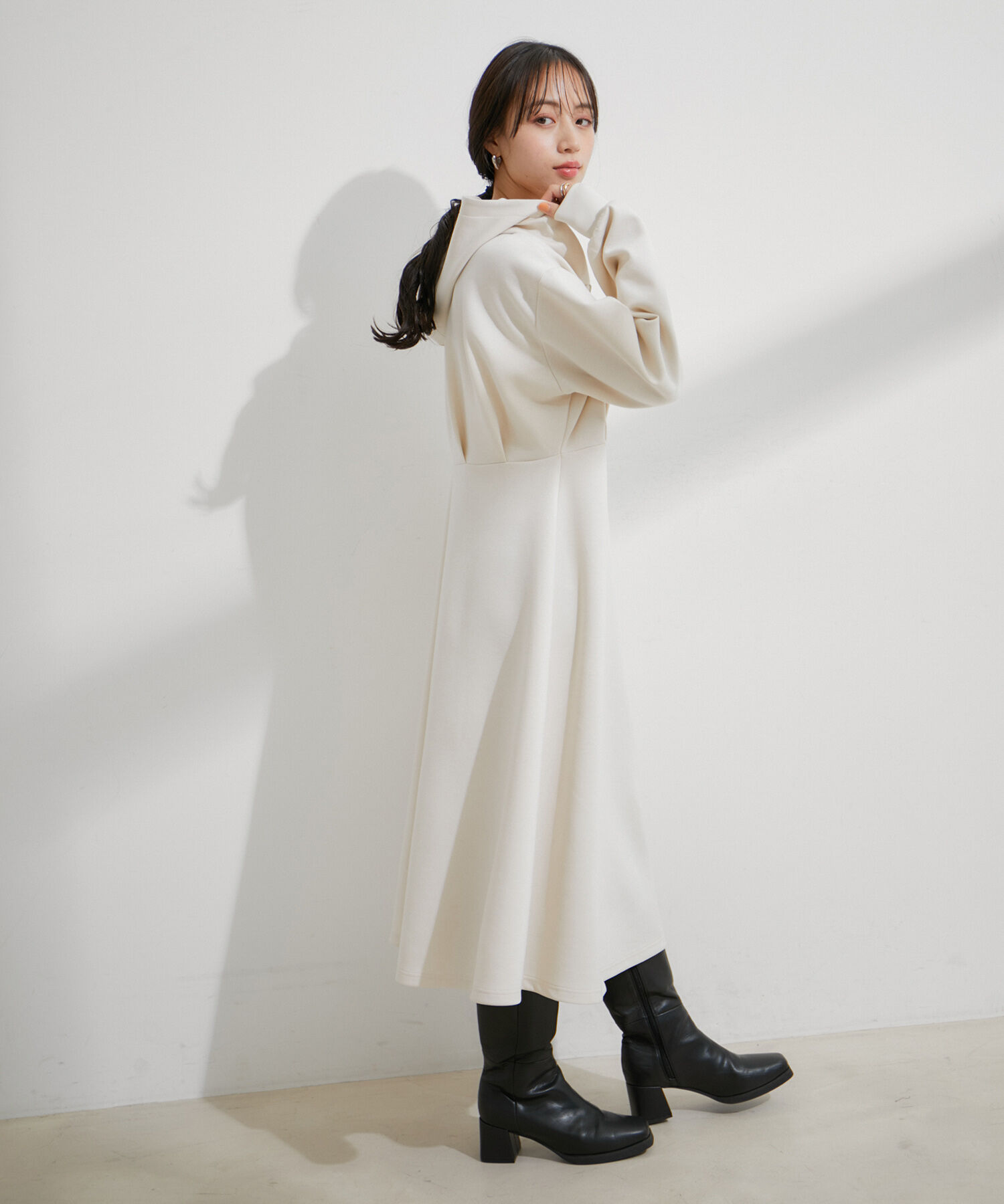 VIS「スフレタッチフーディーワンピース【洗える】」|ワンピース|