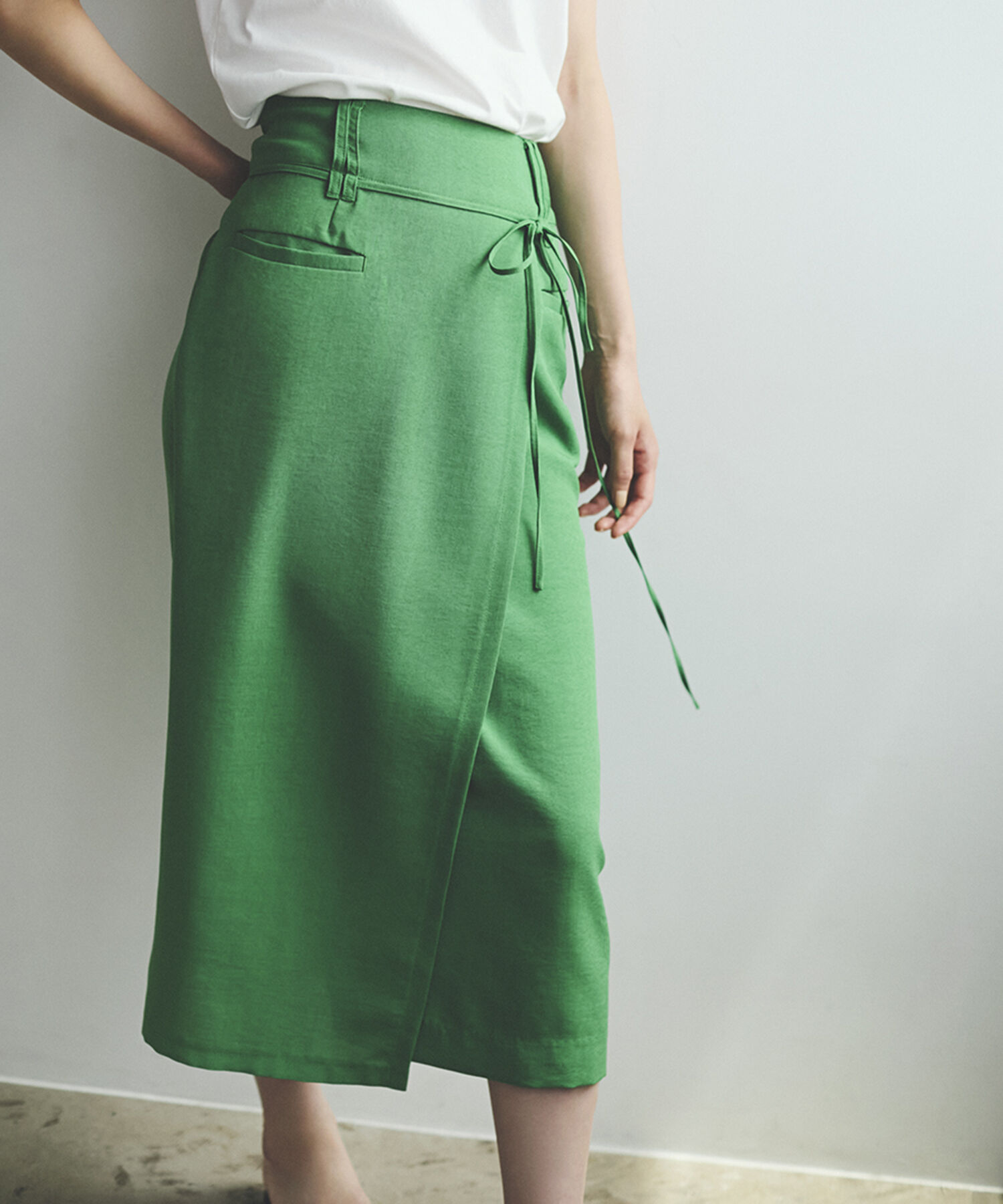 VIS「【接触冷感・洗える】美easyリネンライクベルト付き Iラインスカート」|スカート|グリーン(30)