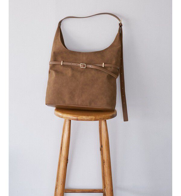 VIS「【A4収納】フロントベルトソフトショルダーバッグ」|ショルダー・メッセンジャー|