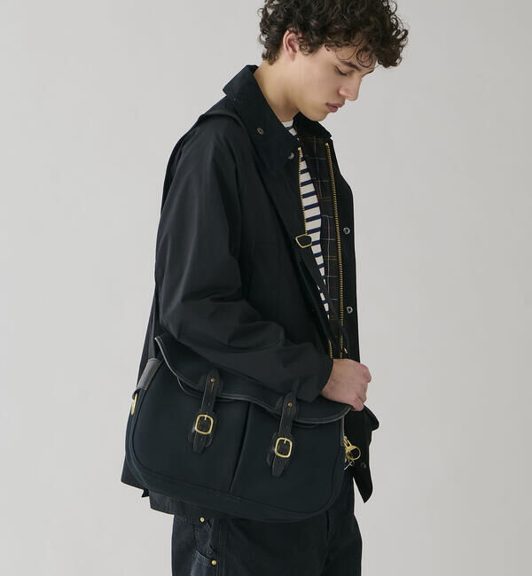 Brady「Brady | ARIEL TROUT SMALL UNISEX」|ショルダー・メッセンジャー|