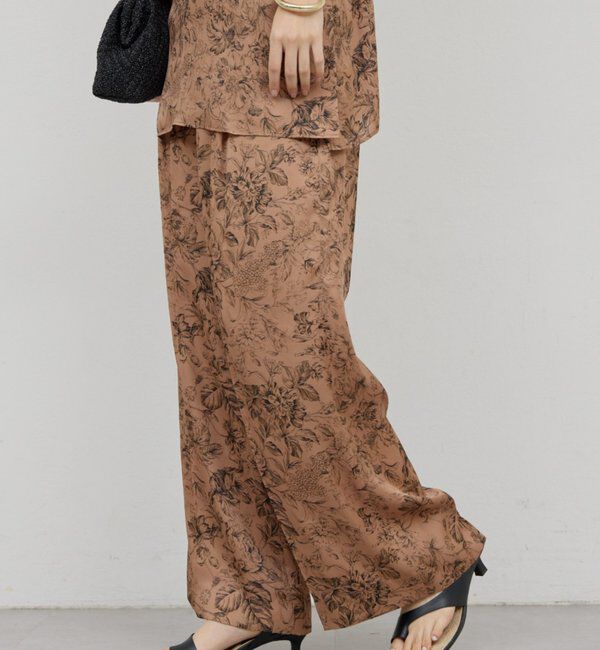  「【セットアップ対応】ボタニカルサテンスラックス」|チノ|ブラウン