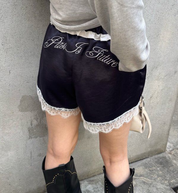  「ダブルウエストサテンロゴショーツ」|チノ|