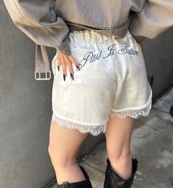  「ダブルウエストサテンロゴショーツ」|チノ|