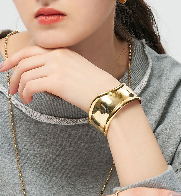 collex「【dignif／ディグニフ】ワイドウェーブバングル」|ブレスレット・バングル|ゴールド