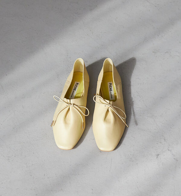 AU BANNISTER「レースアップ ソフトバブーシュ」|その他|クリーム