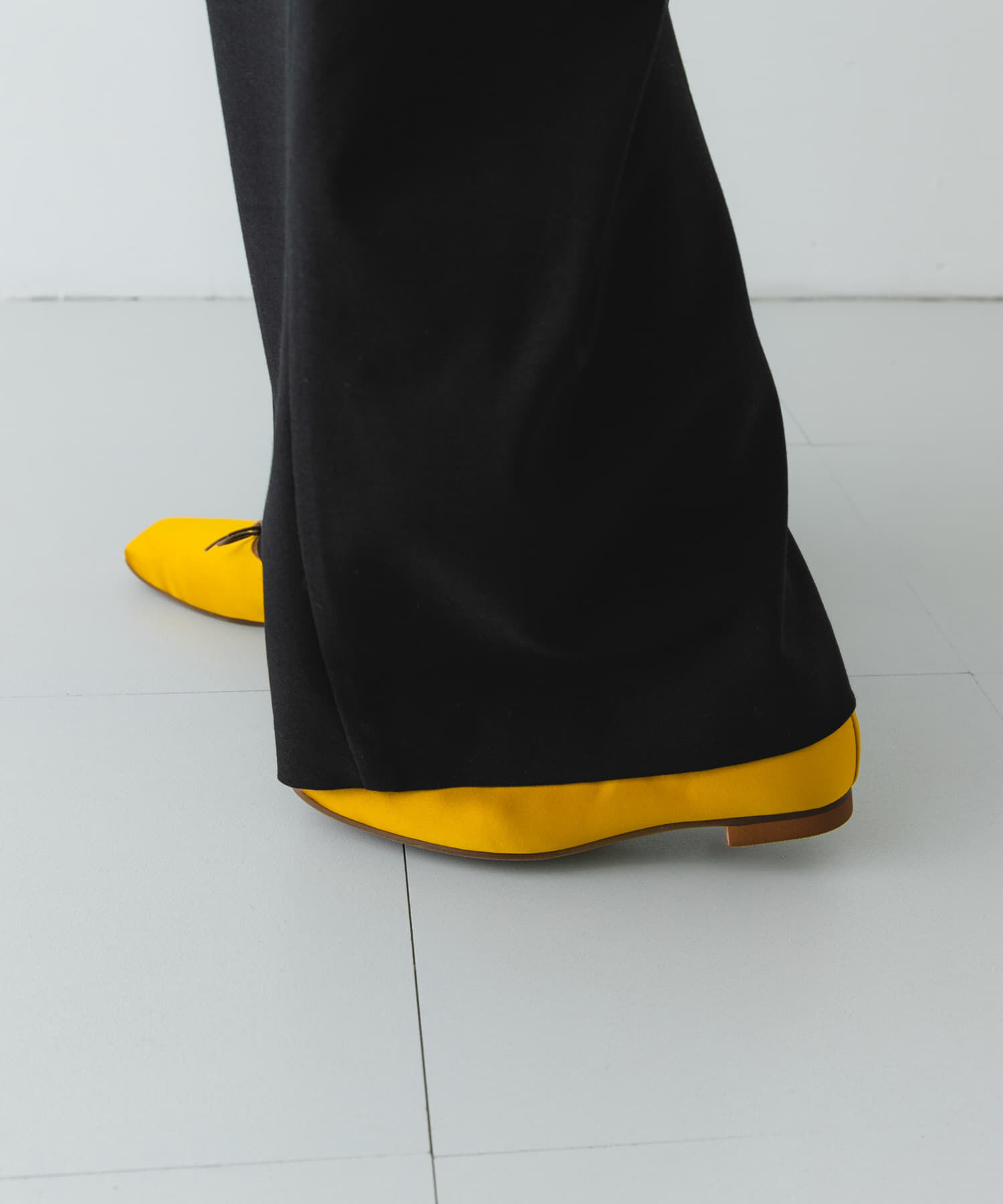 RODE SKO「『MADE IN JAPAN』 サテンスクエアトゥバレエシューズ」|バレエシューズ|