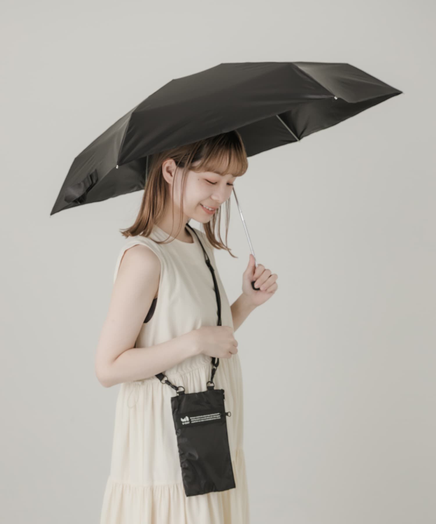SMELLY「『晴雨兼用』because　マルチサコッシュ付きアンブレラ」|傘|