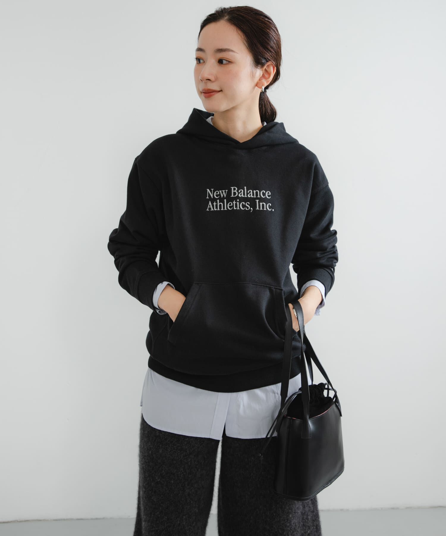 URBAN RESEARCH「NEW BALANCE　Athleticsクラシックスフーディ」|パーカー|