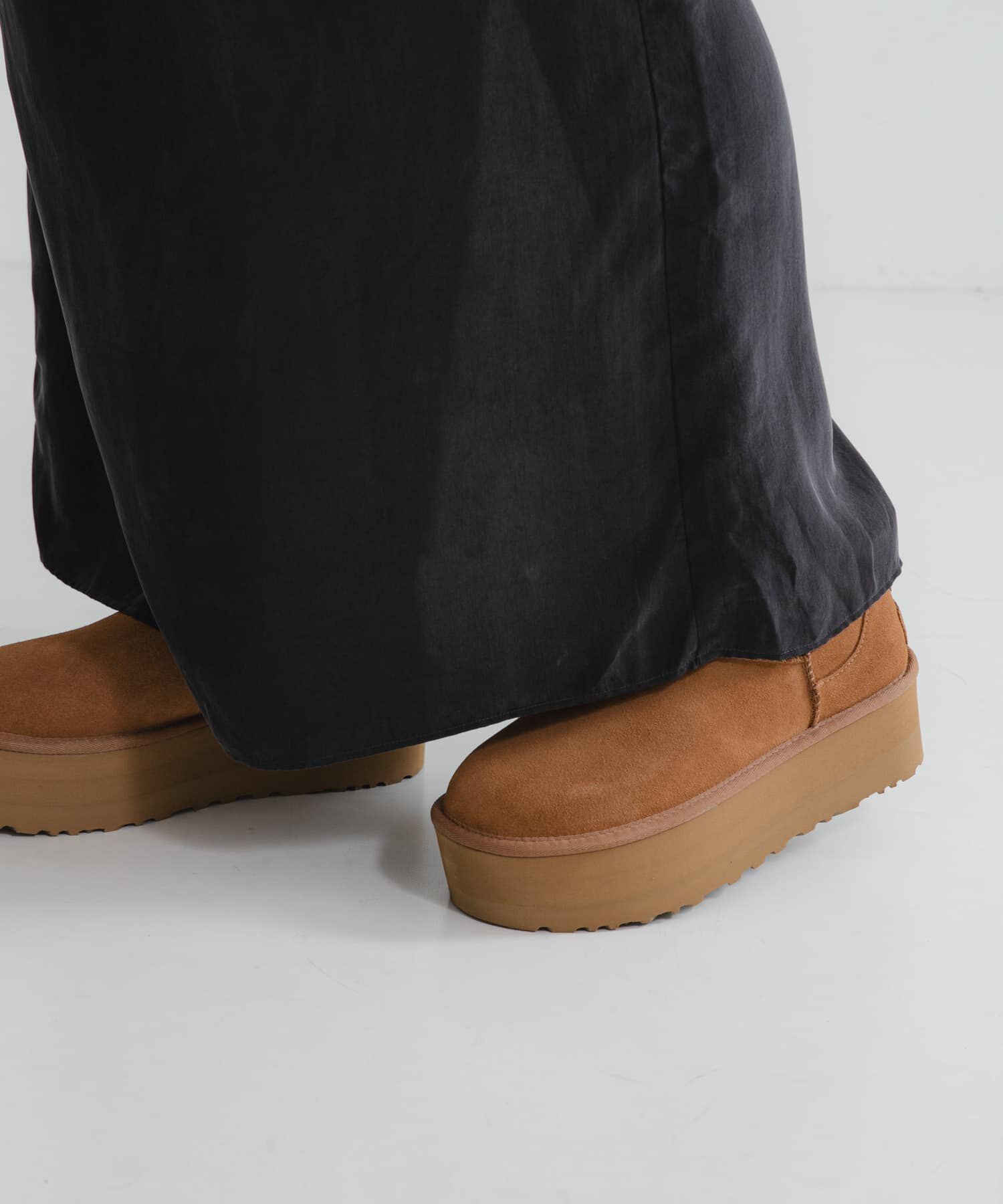 URBAN RESEARCH「UGG　ULTRA MINI PLATFORM」|ショートブーツ|