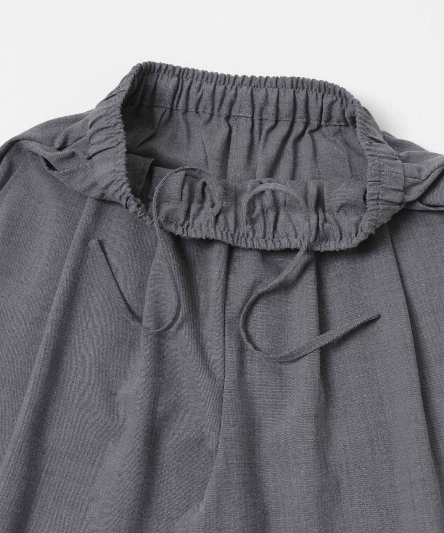 URBAN RESEARCH「『3サイズ展開』『イージーケア』タックギャザーストレートパンツ」|その他|