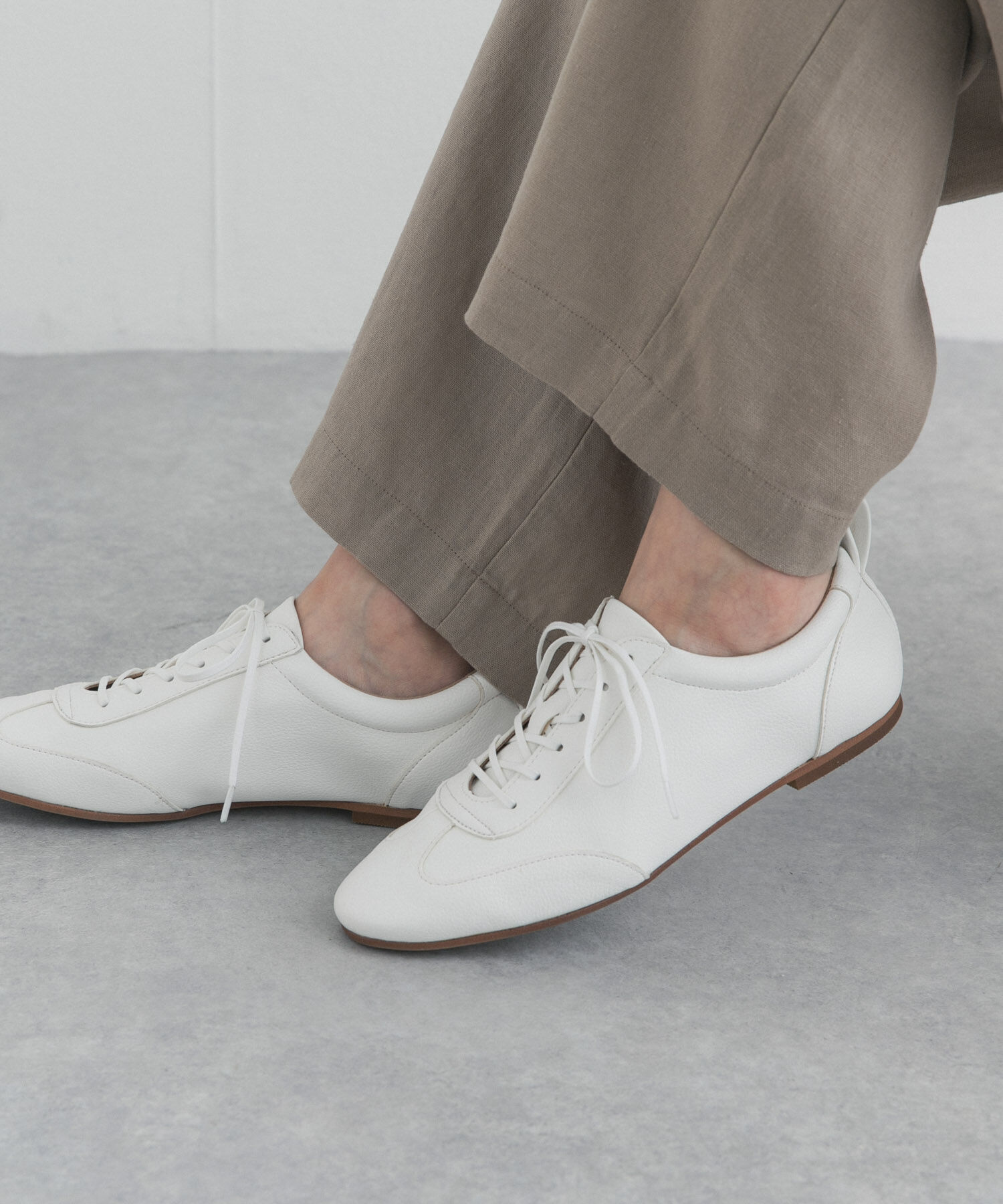 URBAN RESEARCH DOORS「ライトウェイトレースアップシューズ」|その他|ホワイト