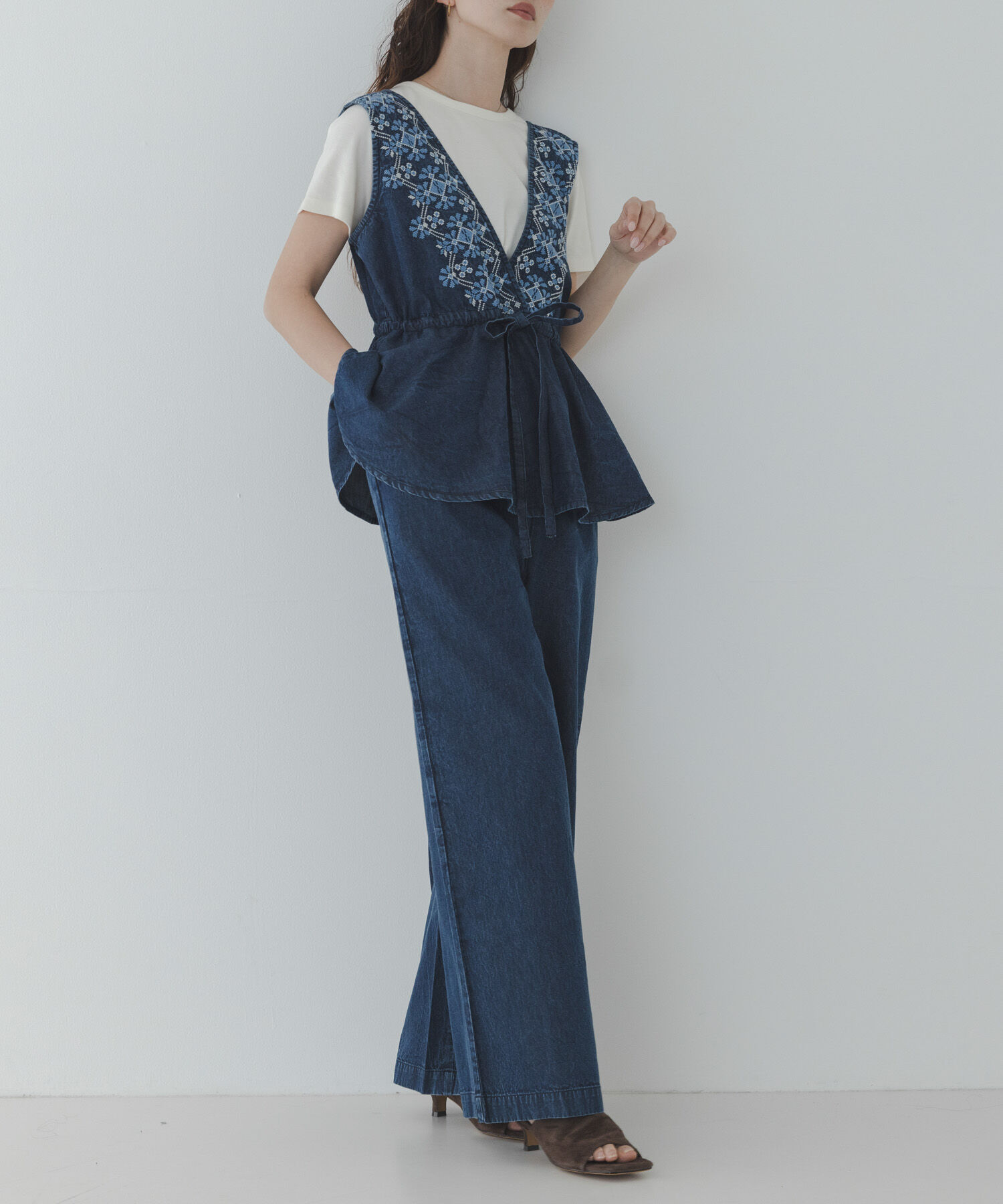 Sonny Label 「クロス刺繍ペプラムサロペット」|オールインワン|インディゴブルー