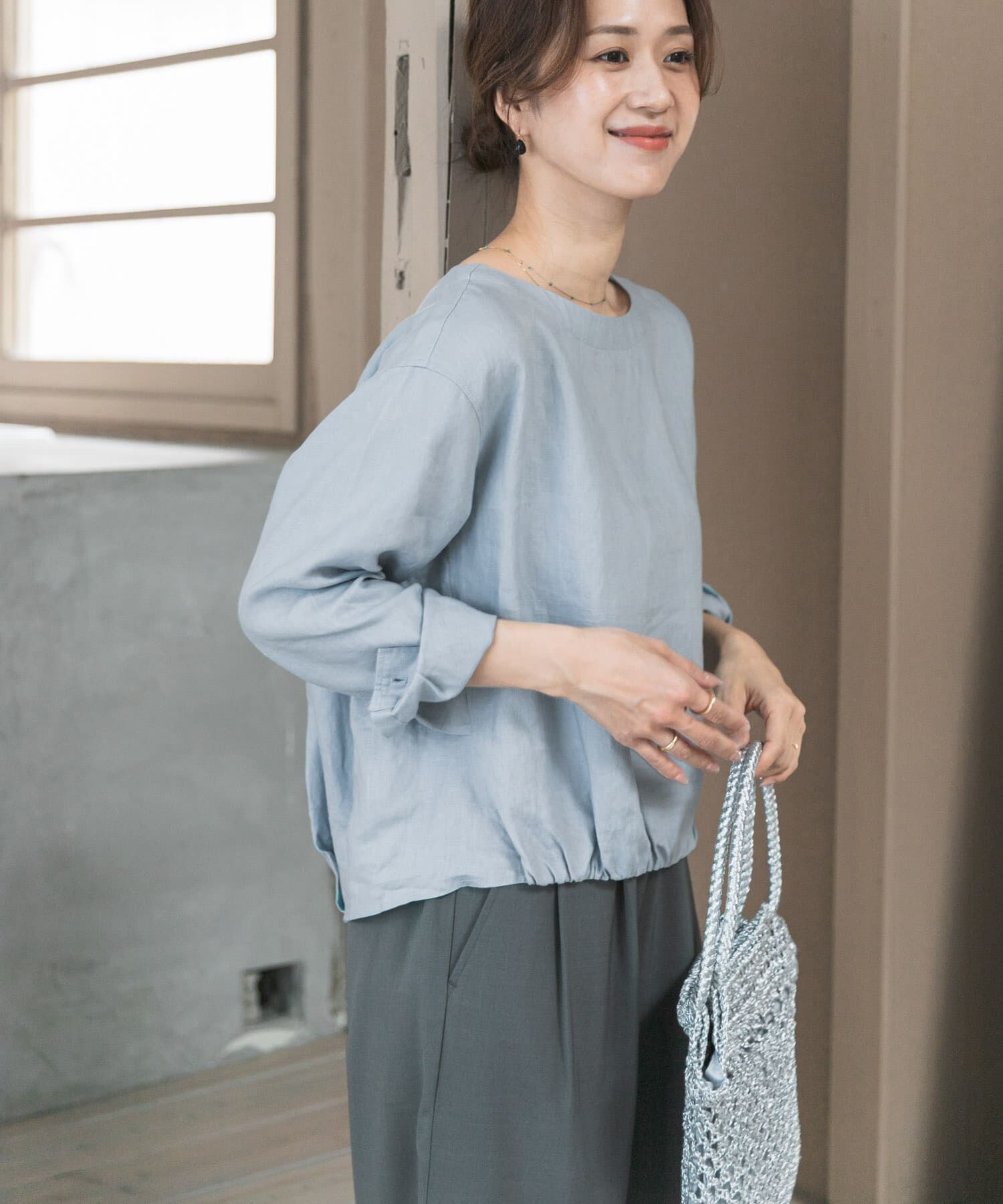 URBAN RESEARCH DOORS「リネンフロントギャザープルオーバー」|シャツ・ブラウス|