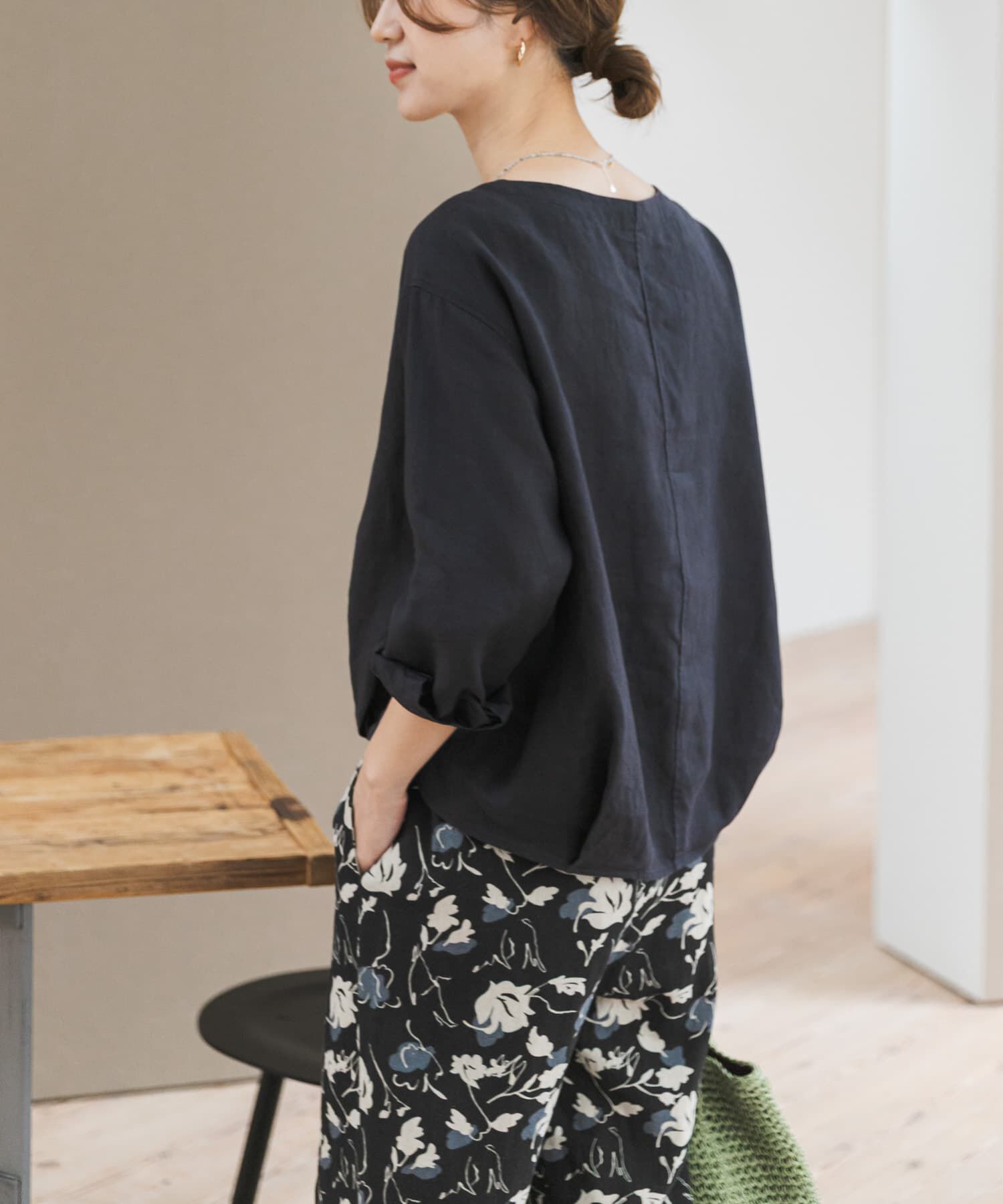 URBAN RESEARCH DOORS「リネンフロントギャザープルオーバー」|シャツ・ブラウス|