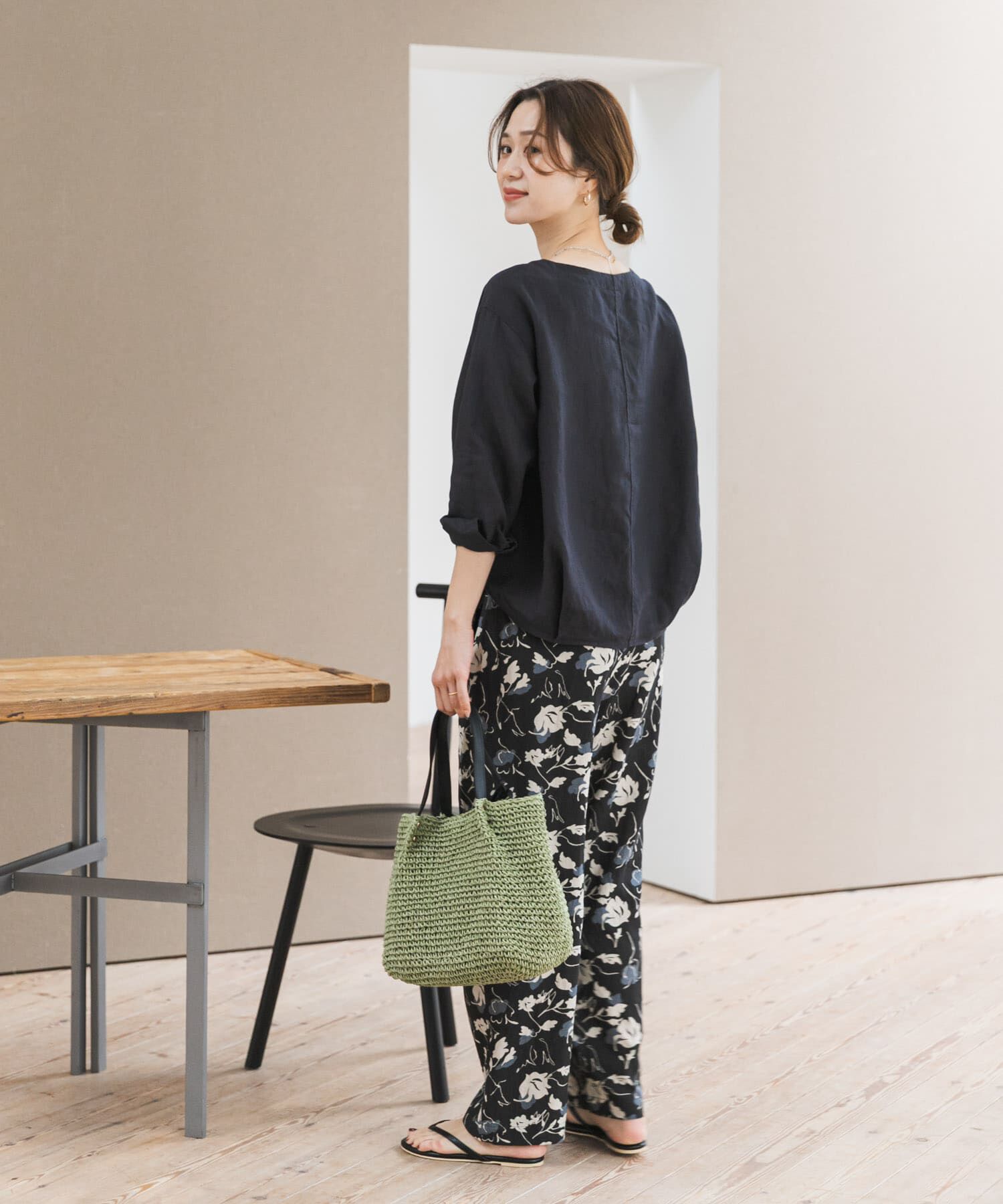 URBAN RESEARCH DOORS「リネンフロントギャザープルオーバー」|シャツ・ブラウス|