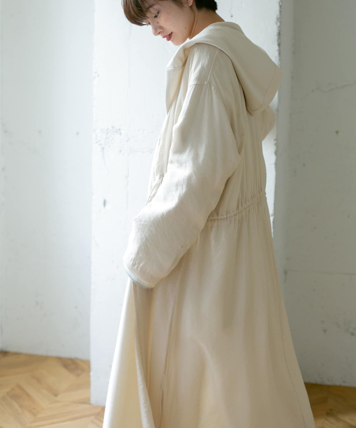  「レイヤードフーディーコート」|ノーカラーコート|