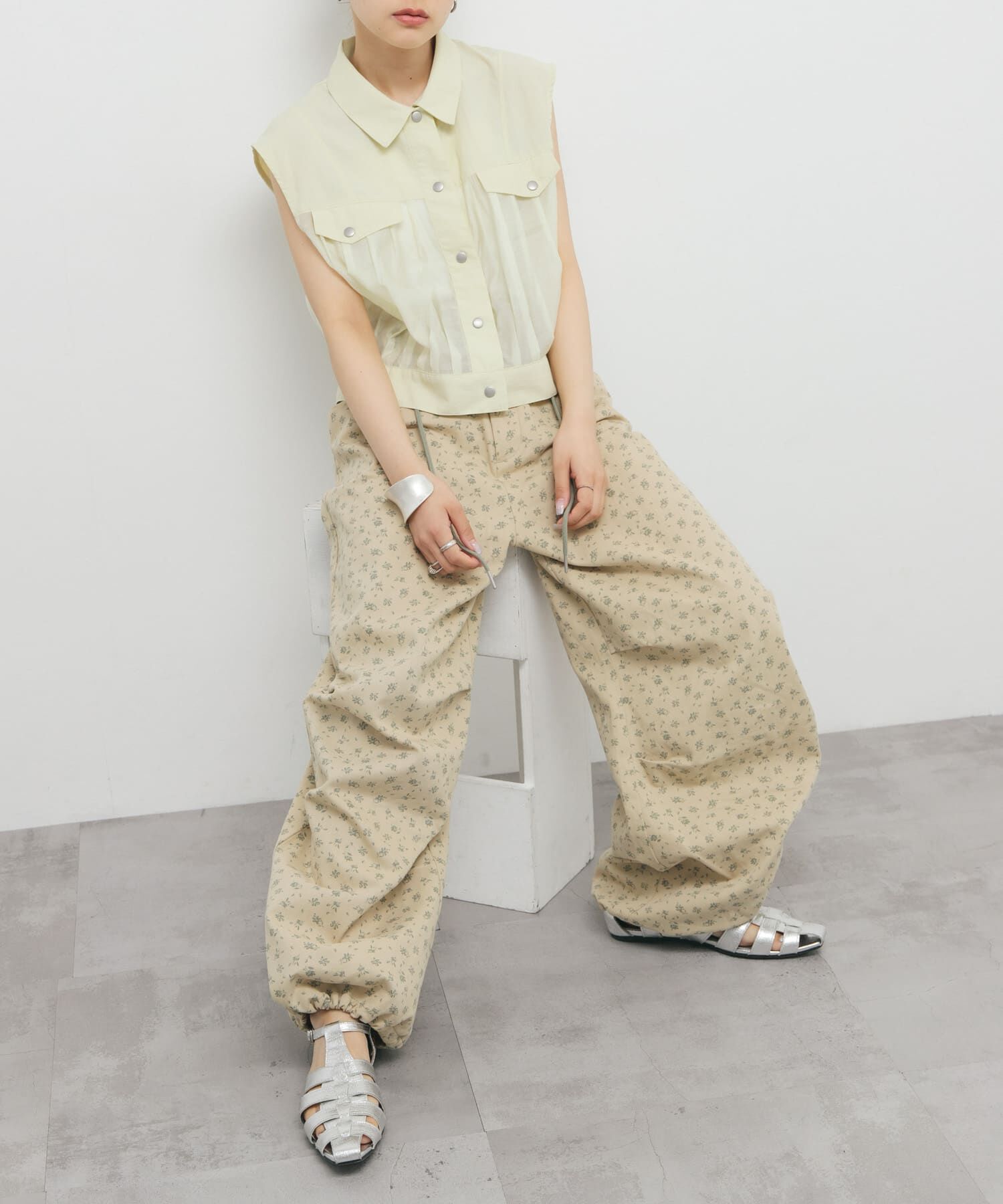  「シアードッキングベスト」|ノーカラーコート|