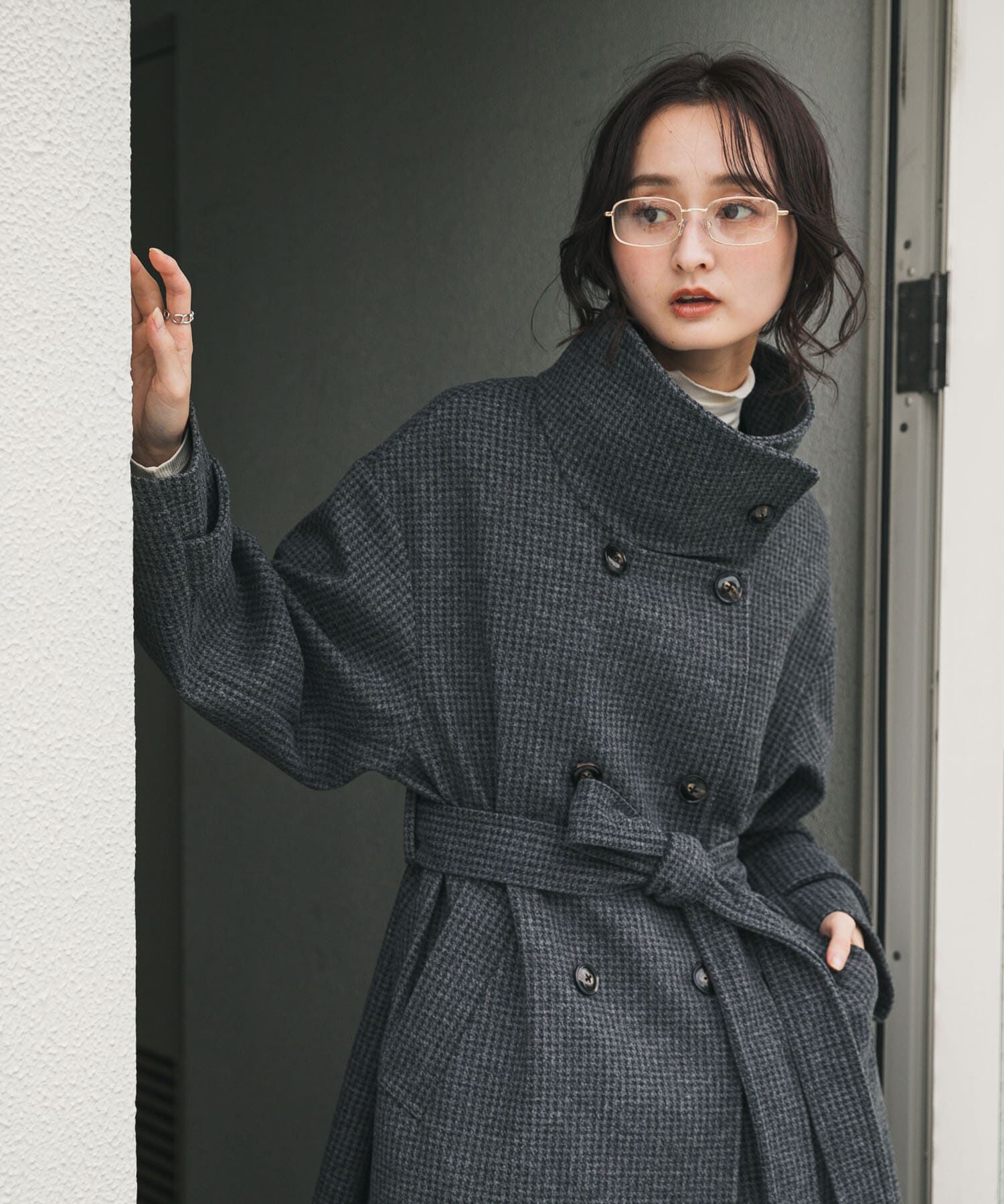 SENSE OF PLACE by URBAN RESEARCH「スタンドカラーロングコート」|ノーカラーコート|