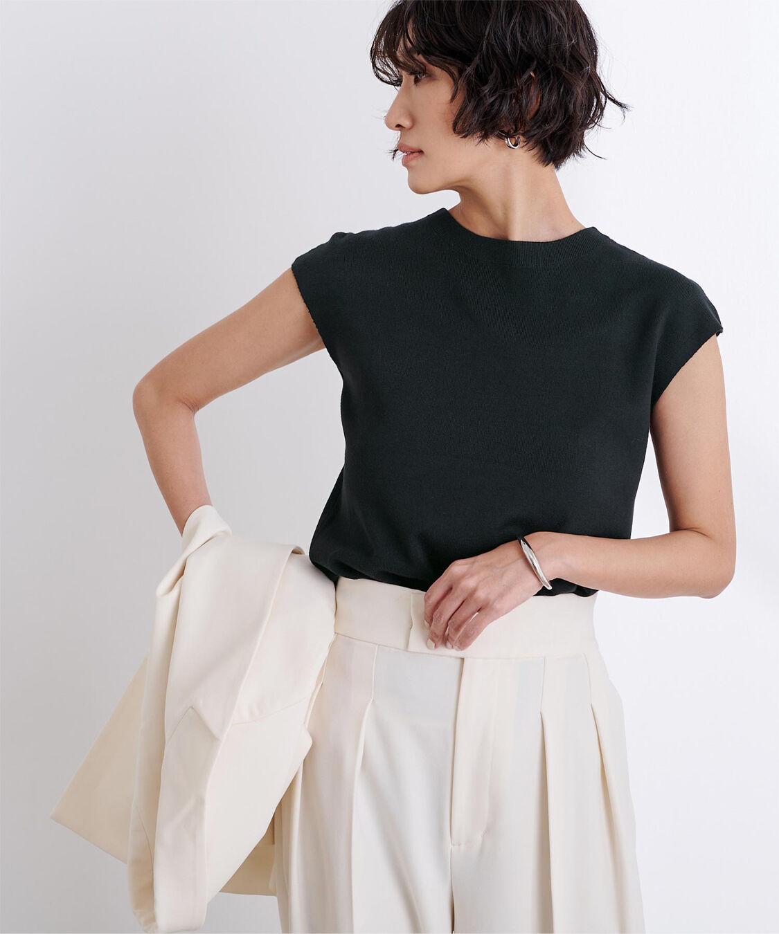 ur's「プチハイネックフレンチスリーブニット」|ニット・セーター|ブラック