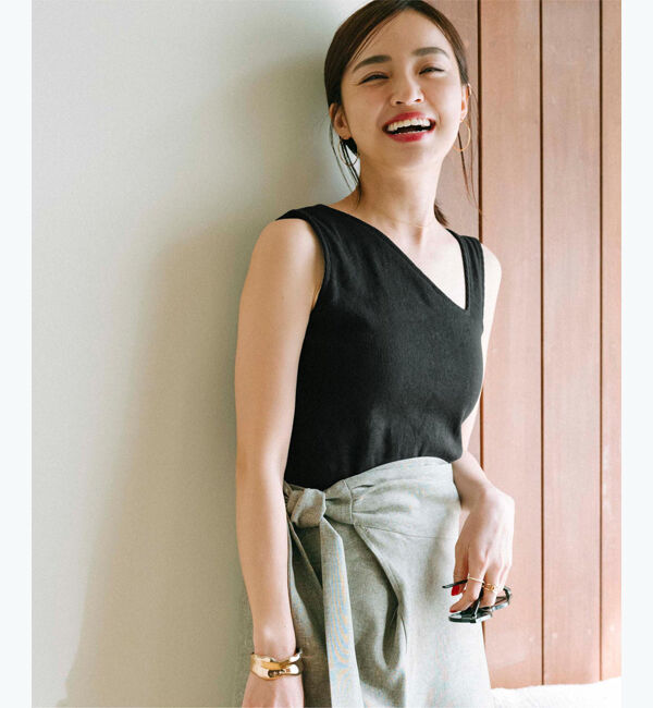 ur's「【春名亜美さんコラボアイテム】カップ付アシンメトリーデザインタンクトップ」|タンクトップ|ブラック