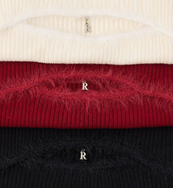  「デコルテカットデザインチャーム付きニット」|ニット・セーター|