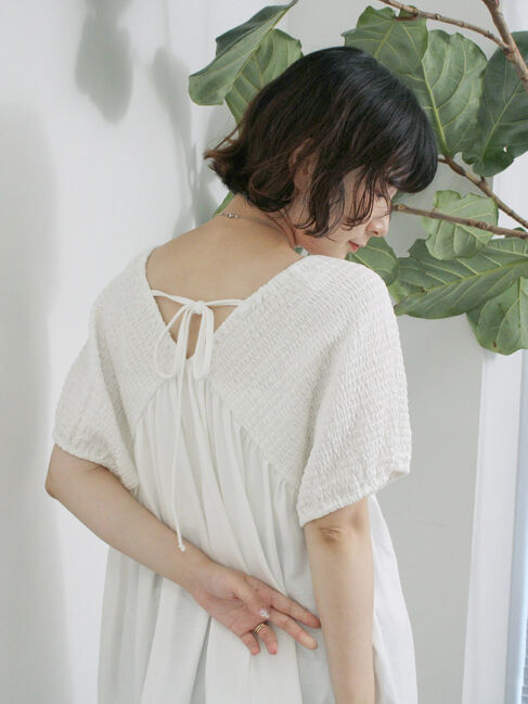 Samansa Mos2 blue「◎【接触冷感】シャーリングVネックプルオーバー」|Tシャツ・カットソー|オフホワイト