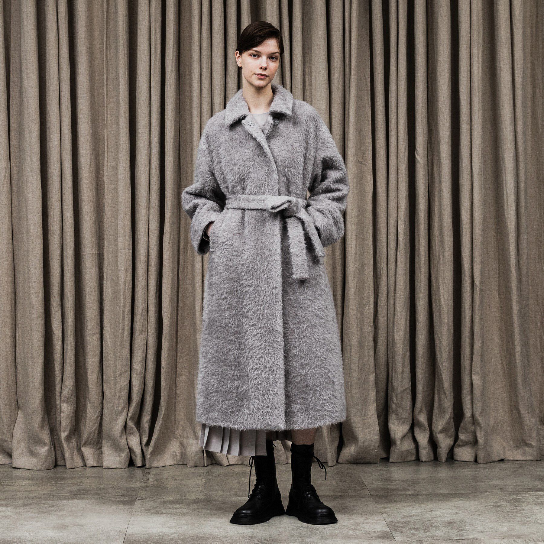 UNTITLED「スーリーアルパカコート」|ステンカラーコート|グレー(012)