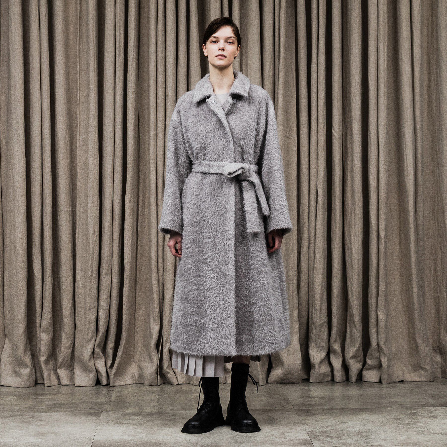 UNTITLED「スーリーアルパカコート」|ステンカラーコート|