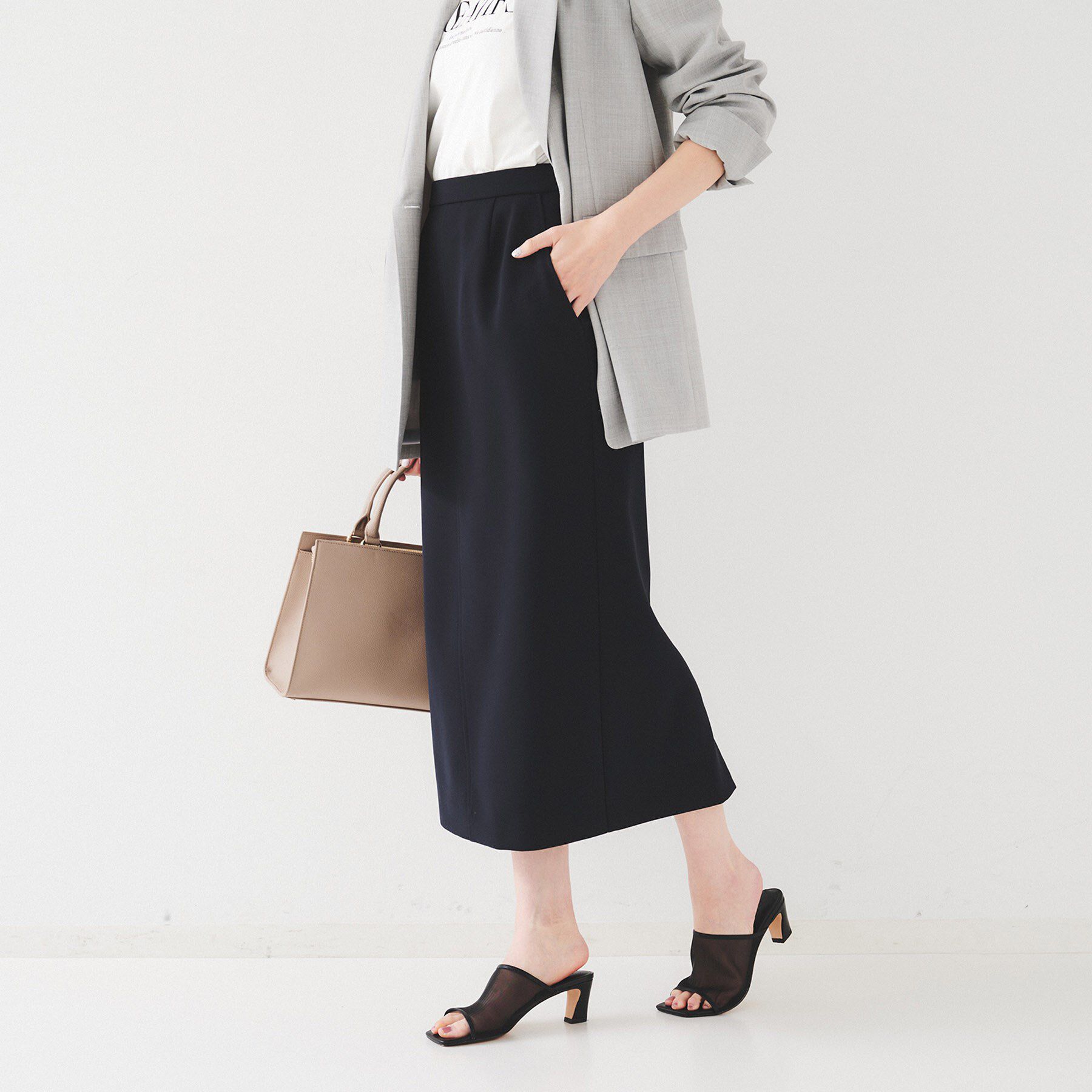 UNTITLED「【後ろウエストゴム/洗える】ストレッチ ナロースカート」|スカート|