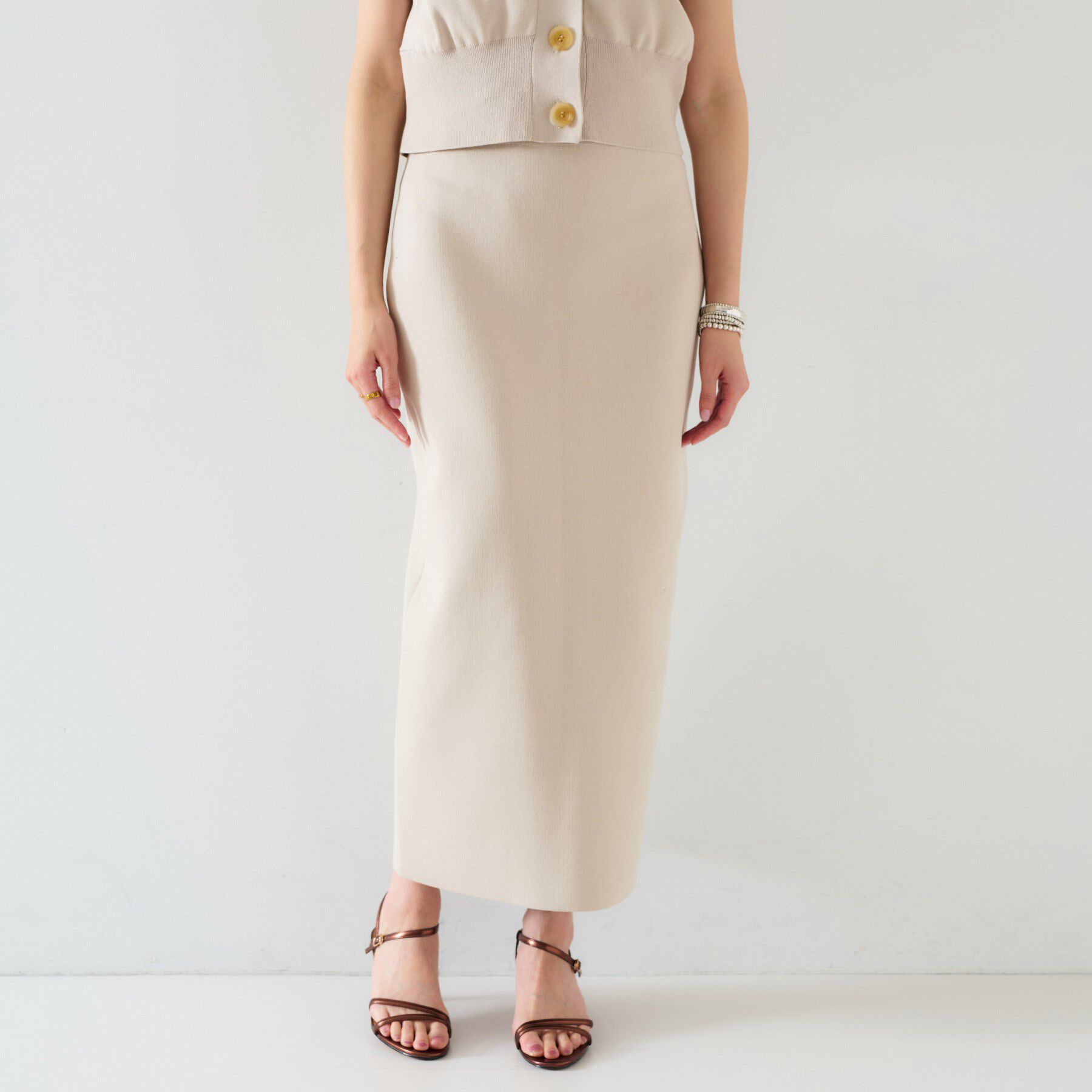 UNTITLED「【セットアップ可能】ペンシルニットスカート」|スカート|ベージュ(052)
