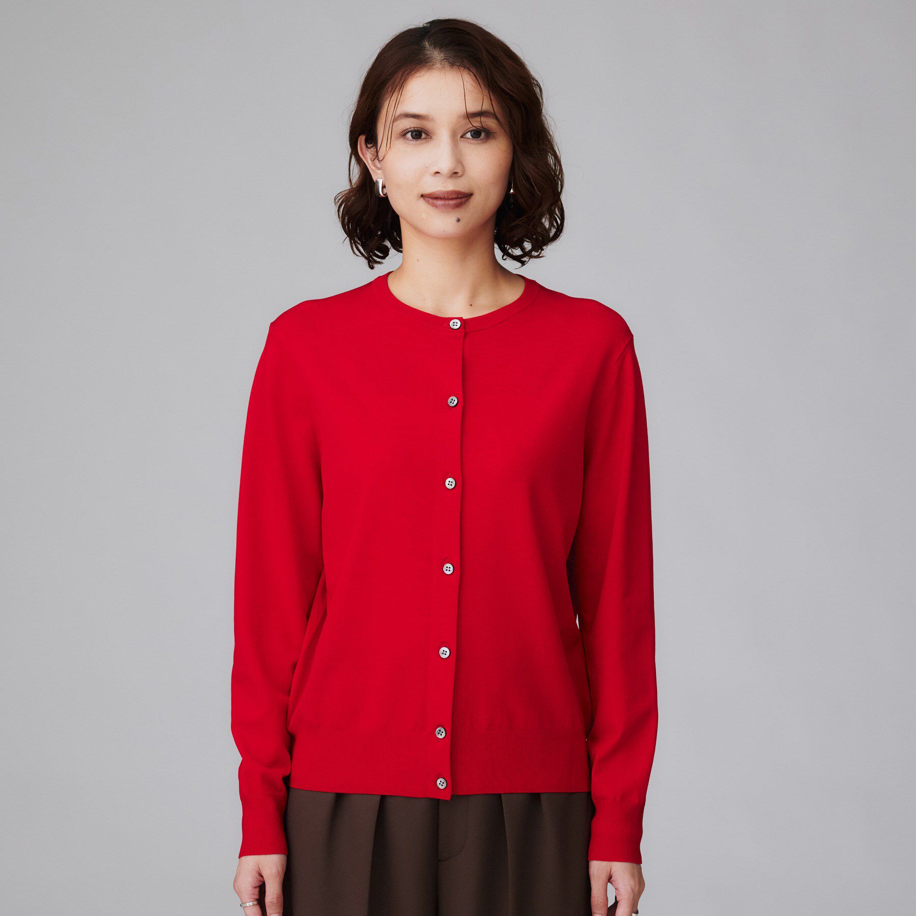 UNTITLED「【朝晩の羽織に/アンサンブル可/薄手】ベーシッククルーネックカーディガン」|カーディガン|