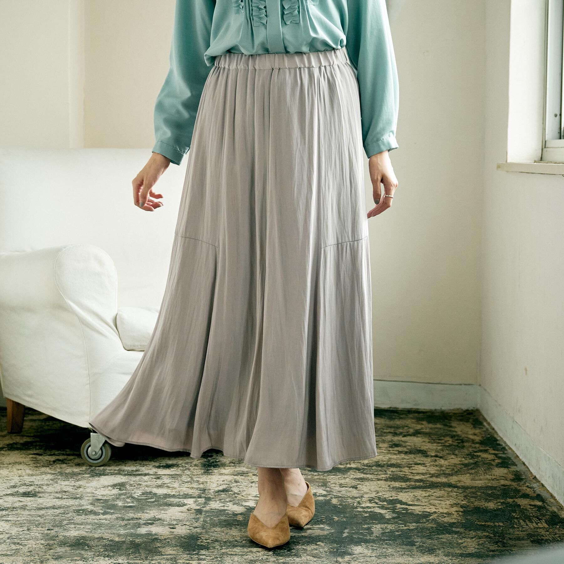 UNTITLED「【洗える/1枚で着映え】ソフト裾フレアスカート」|スカート|