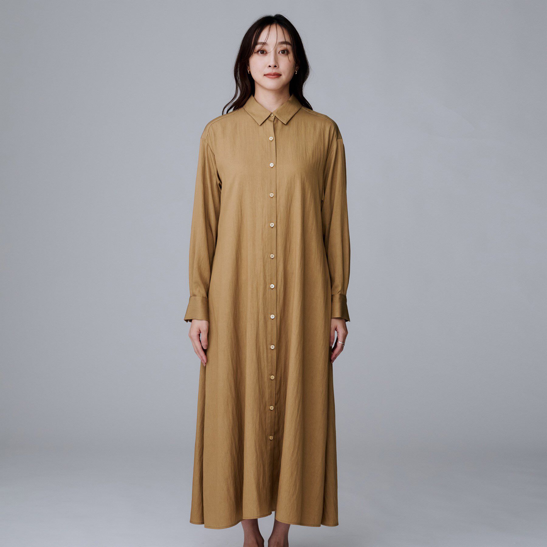 UNTITLED「【前開きボタン/ベルト付/羽織シャツ/】2WAYトレンチ風ワンピース」|ワンピース|