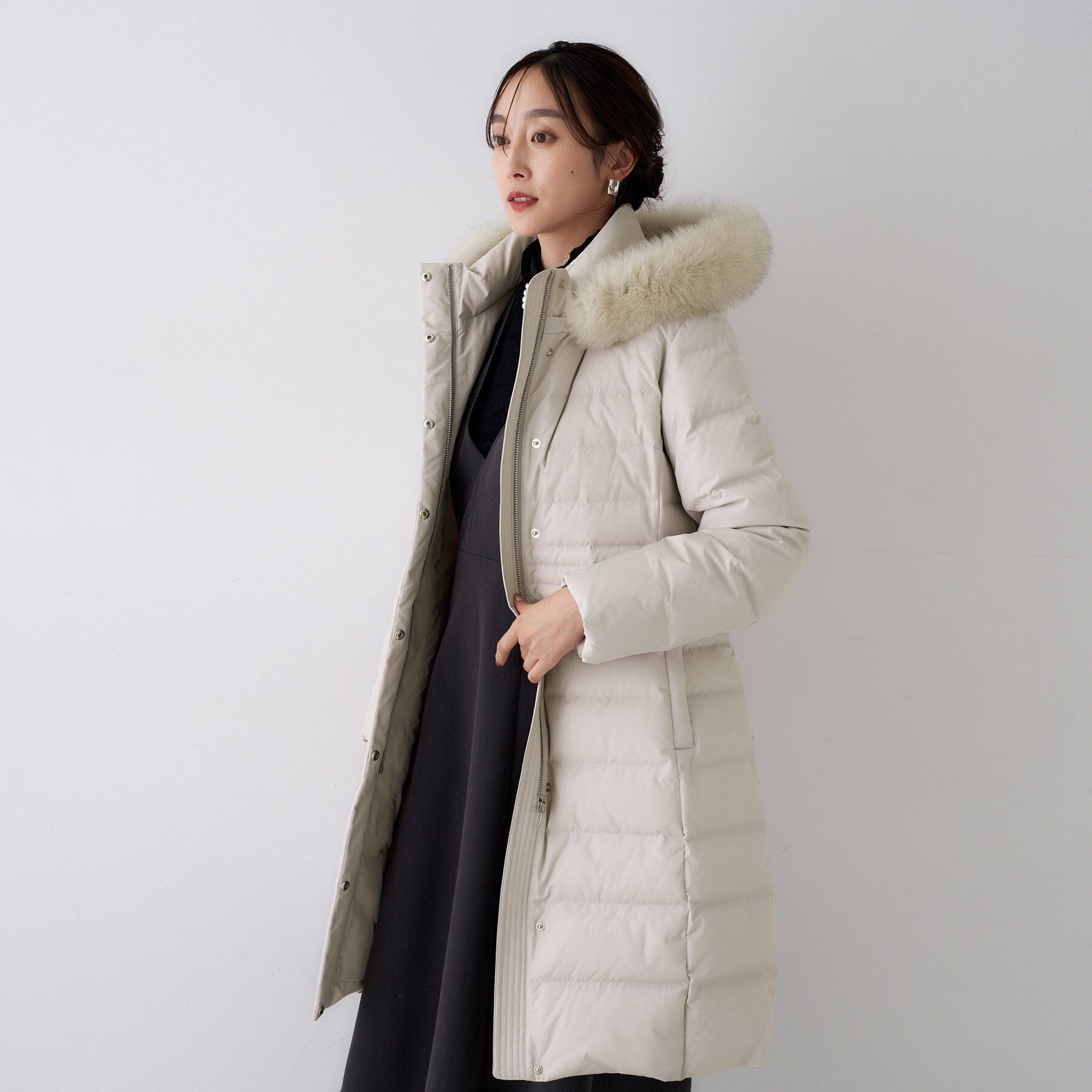 UNTITLED「【はっ水機能/フード取り外し可/防寒】ロングダウンコート」|ダウン|