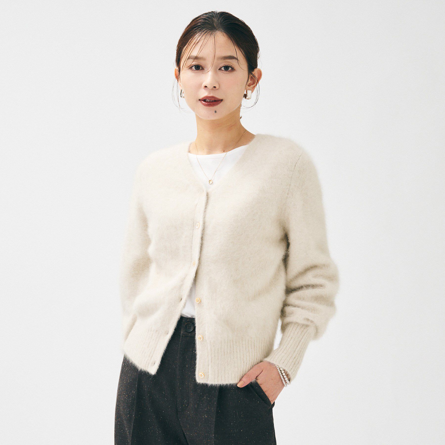 UNTITLED「【ふわふわニット/前後2WAY】フォックスカシミヤカーディガン」|カーディガン|
