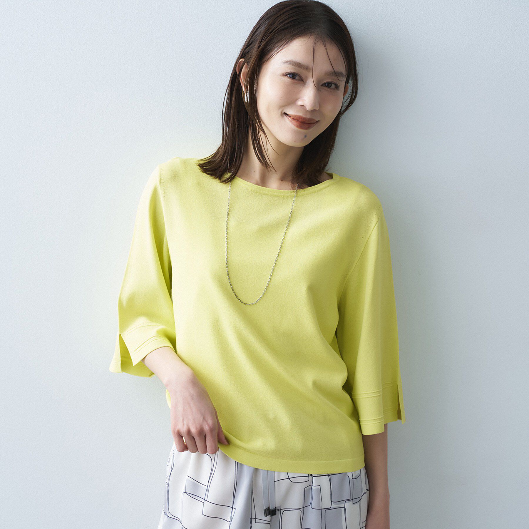 UNTITLED「袖スリットニットプルオーバー」|ニット・セーター|イエロー(031)